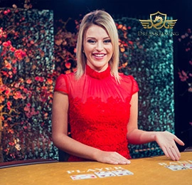 PHPPG live casino players at interactive gaming table